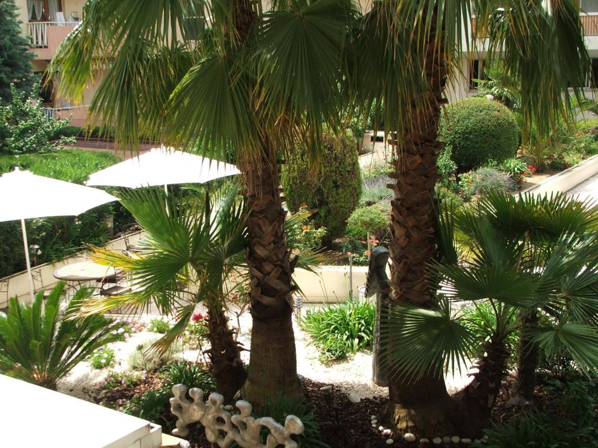 Hotel Diana Vence Buitenkant foto