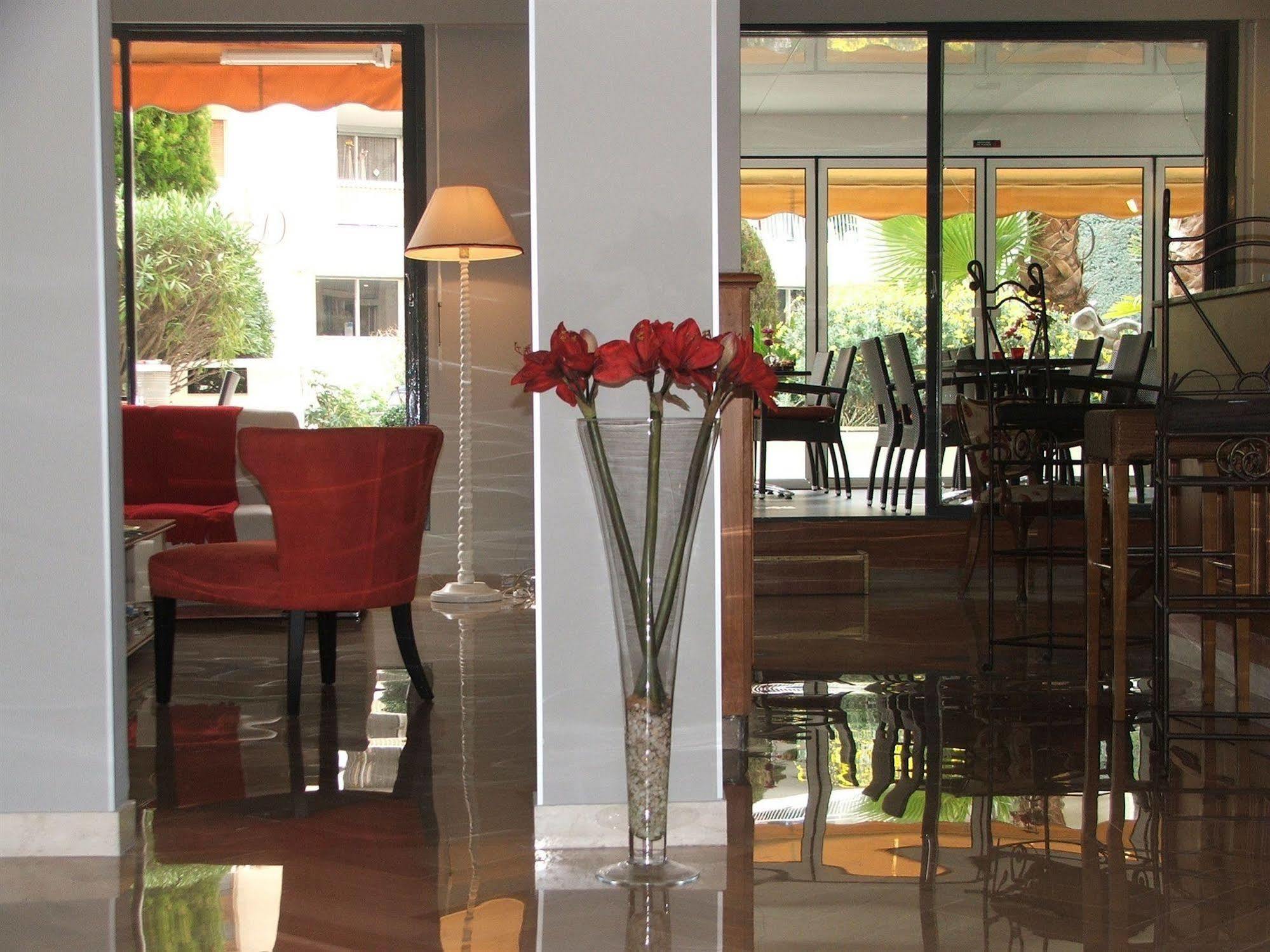 Hotel Diana Vence Buitenkant foto